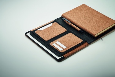 Logotrade profilprodukter bild: A5-dokumentmapp i kork