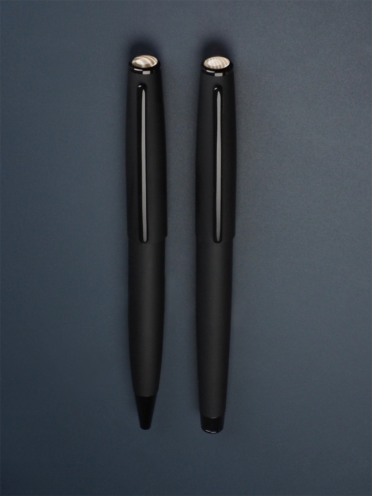 Logotrade profilreklam bild: Randigt Flint Pen-set 1284036