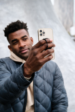 Logotrade profilprodukter bild: Terra Magnetic RCS plastisk magnetisk telefonhållare