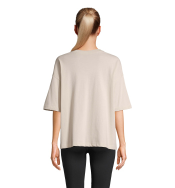 Logotrade kampanjprodukter bild: BOXY WOMEN OVERSIZE T-SHIRT